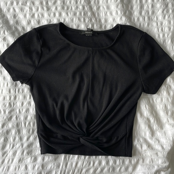 Black crop top. - Picture 1 of 1